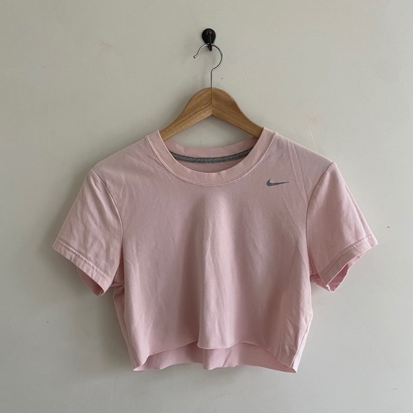Nike Tops - Retro Nike crop top pink swosh